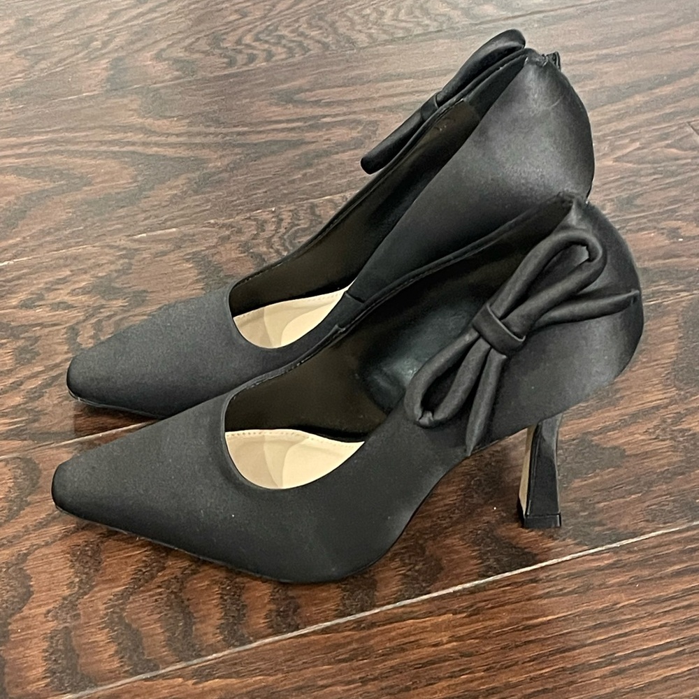 Anthropologie Maeve Pointed-Toe Pump Black Satin Bow Heel Women Size 6/36 EUR